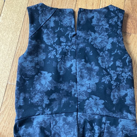 Ivanka Trump dress size 4 - Picture 5 of 8